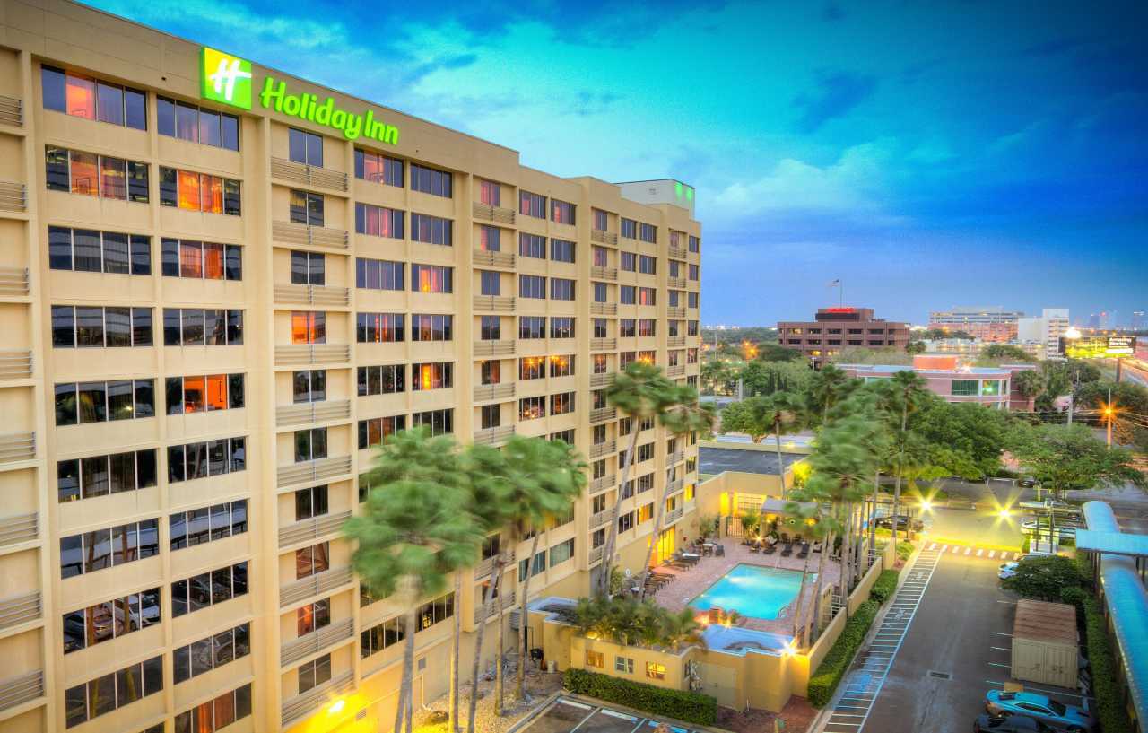 Holiday Inn Tampa Westshore - Airport Area By Ihg Exterior photo